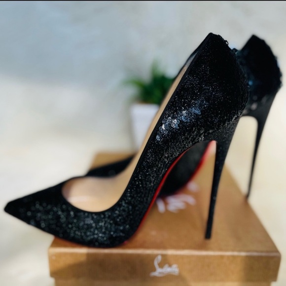 🍾🥂SOLD🥳Christian Louboutin Sequin Heels - Picture 3 of 9